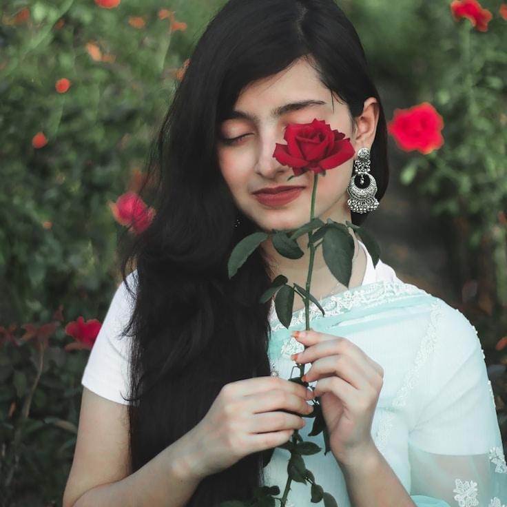 Liam Kapoor, Client Relations Director, discussing corporate gifting strategy with business clients